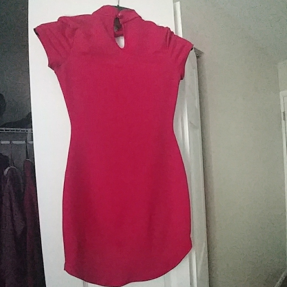 Dress - Picture 2 of 2